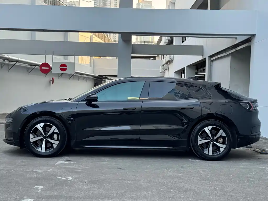 ZEEKR EXTREME KRYPTON 001