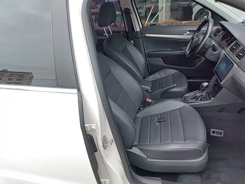 Volkswagen Lavida — миниатюра 25
