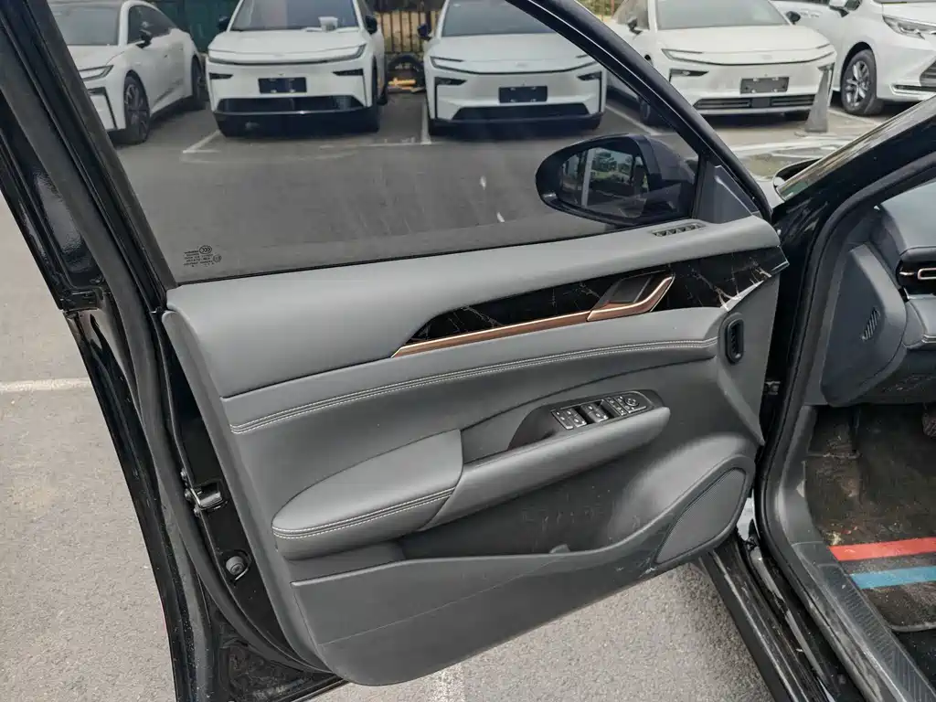 Wuling Xingguang — миниатюра 8