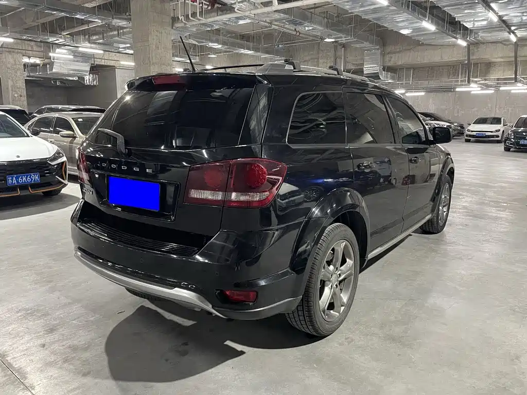 Dodge Journey — миниатюра 5