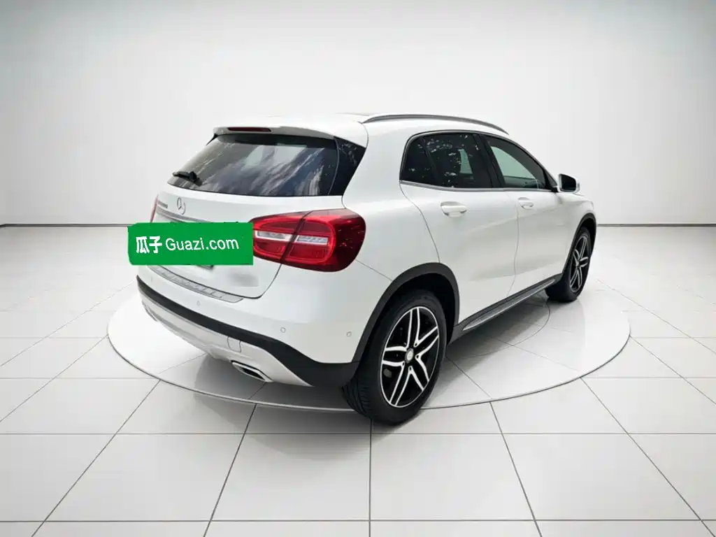 Mercedes-Benz GLA — миниатюра 4