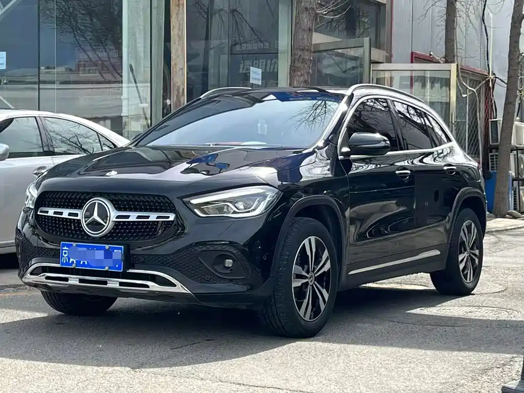 Mercedes-Benz GLA 2021