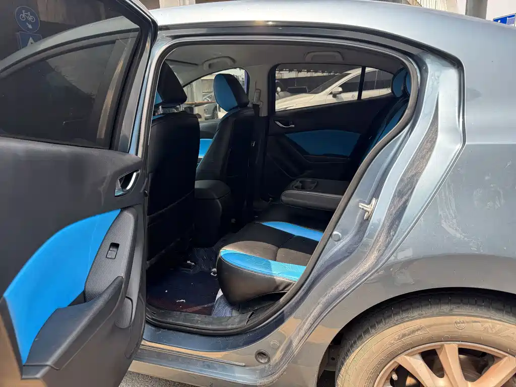 Mazda 3 Axela — миниатюра 8