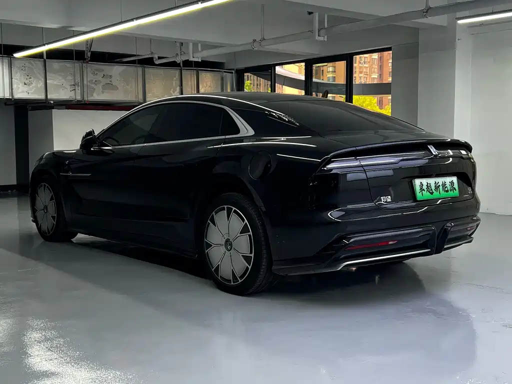 Yangwang U7 2025 PHEV мест Luxury