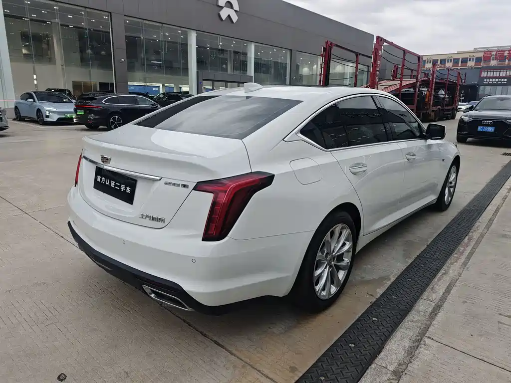 CADILLAC CT5