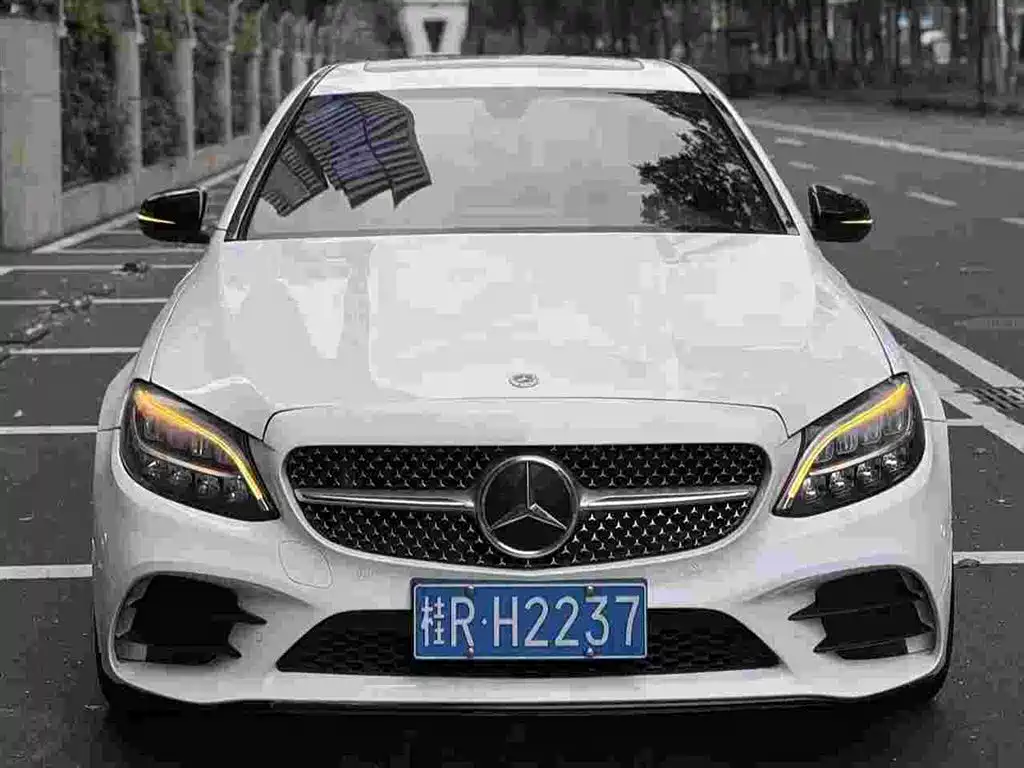 Mercedes-Benz C-Class 2022