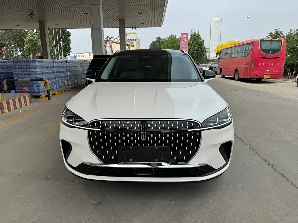 Lincoln Corsair 2023 2.0T Premium