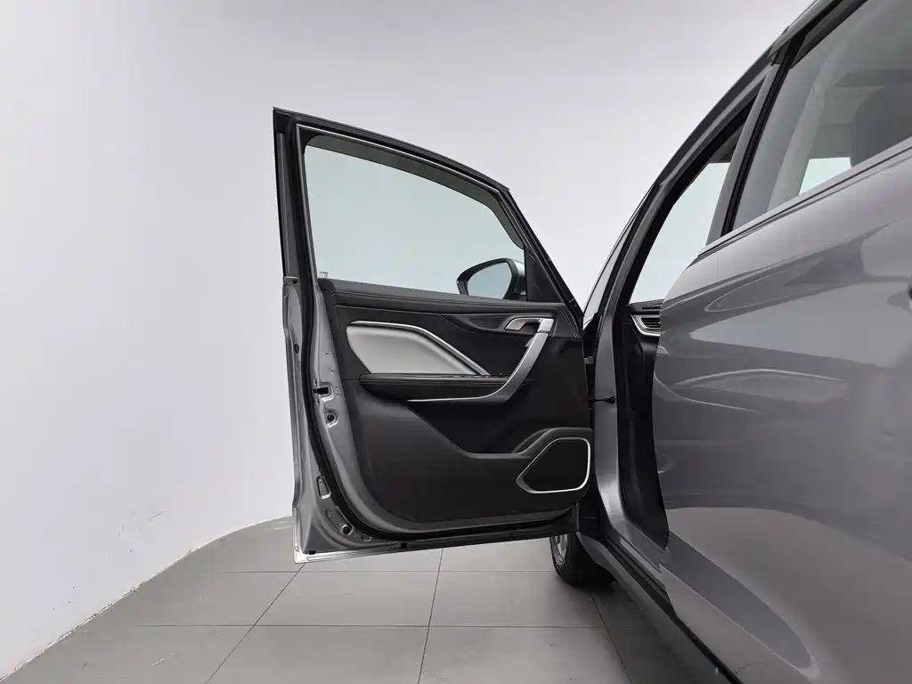 Geely Jia Ji — миниатюра 8