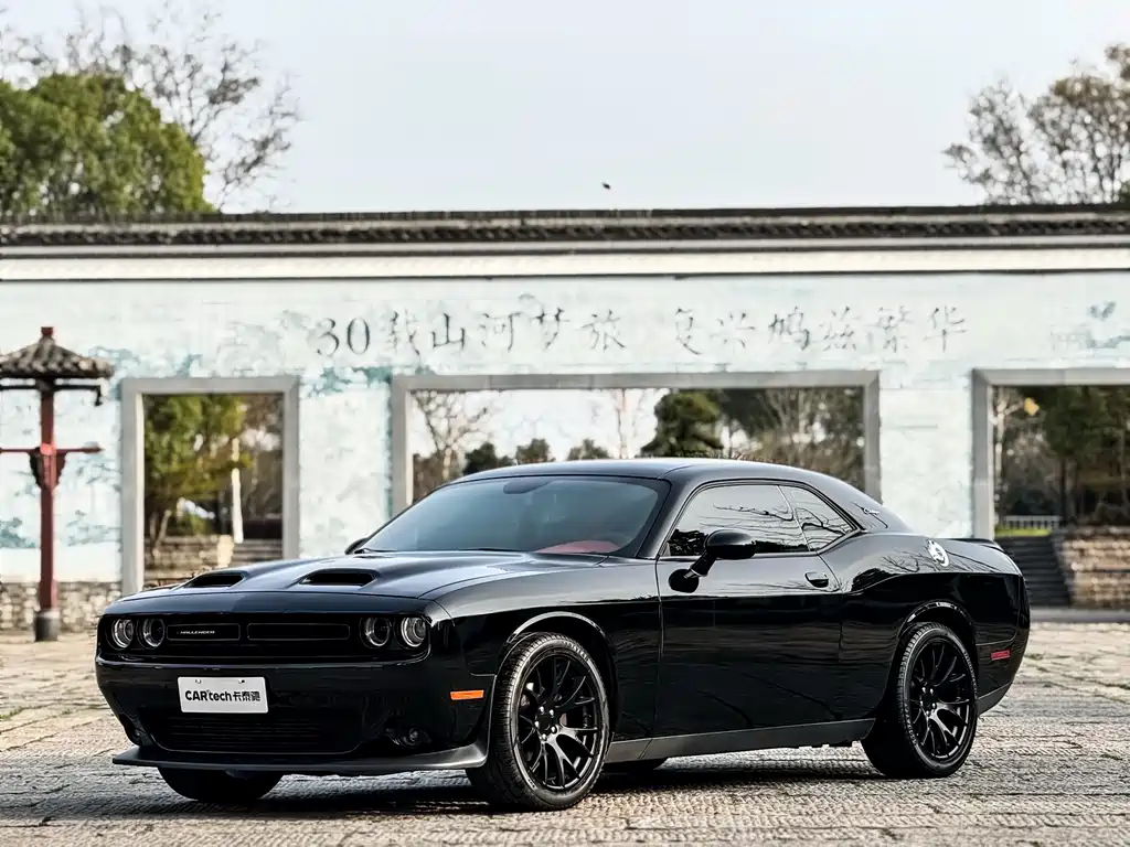 Dodge  2019