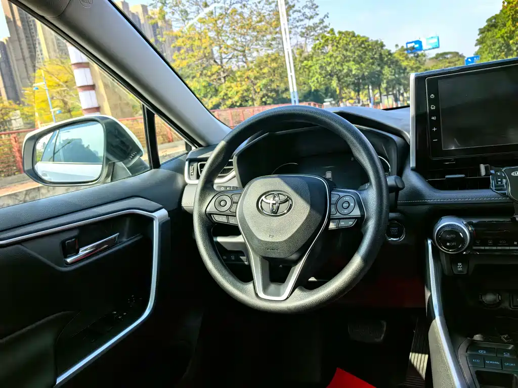 TOYOTA RAV4 RONGFANG