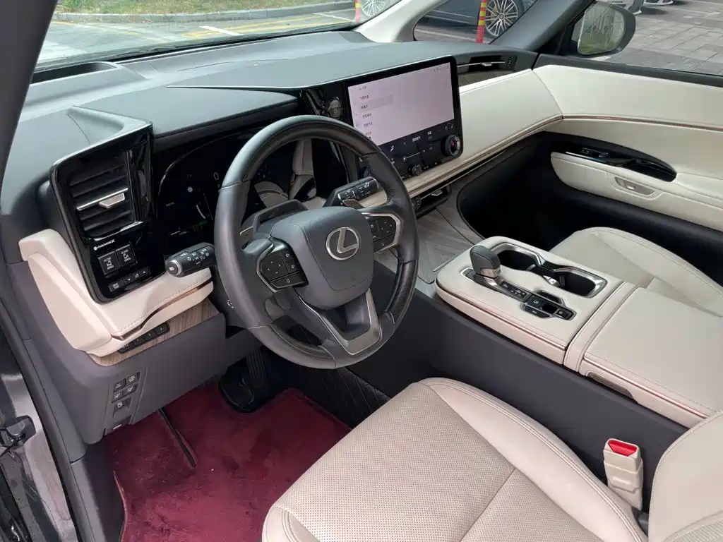 Lexus LM — миниатюра 9