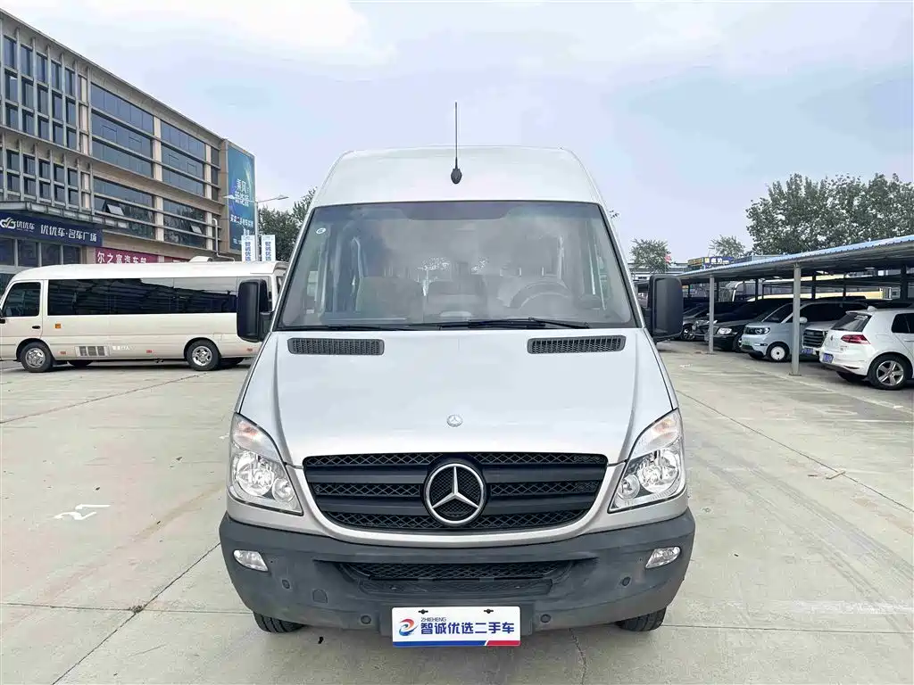 Mercedes-Benz Sprinter — миниатюра 2