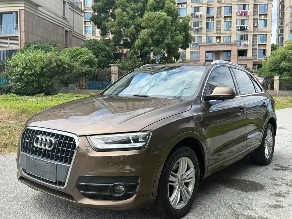 Audi Q3 2014