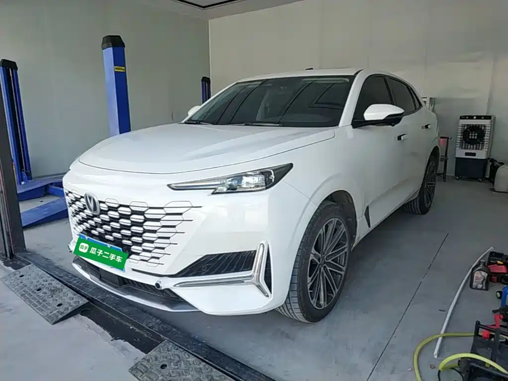2023 Changan UNI-K - zdjęcie 1 z 25