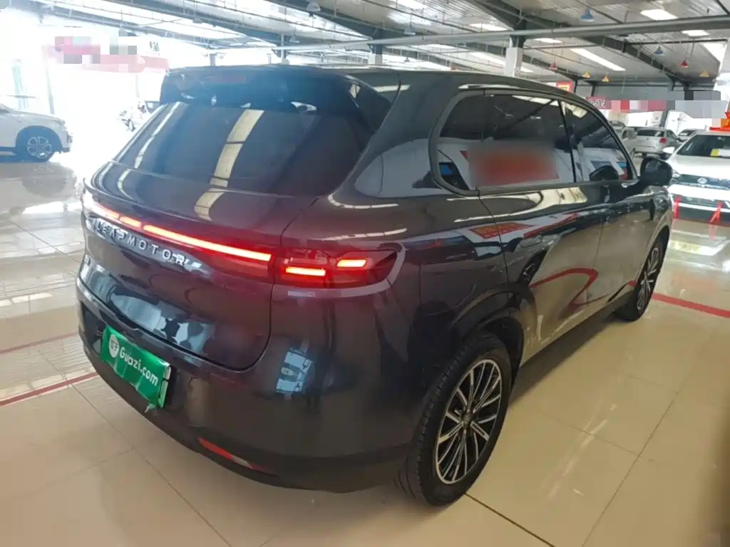 Leapmotor Leapmotor B10 — миниатюра 7