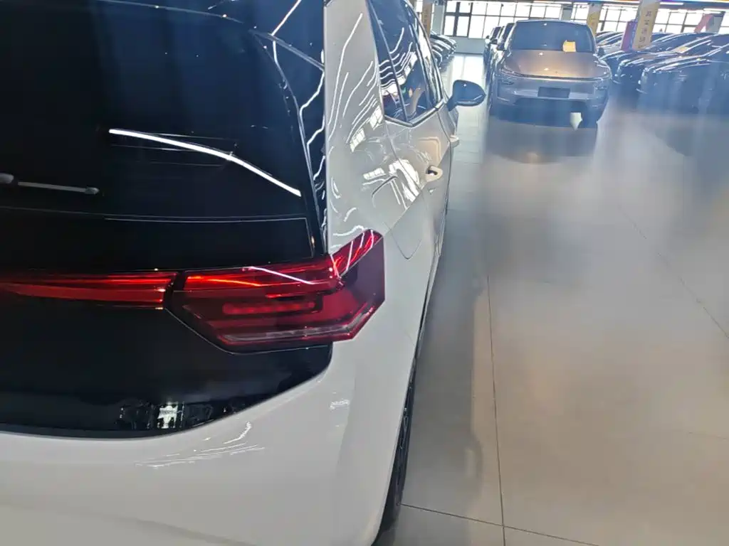Volkswagen ID.3 — миниатюра 8