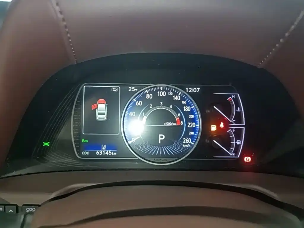 Lexus ES — миниатюра 12