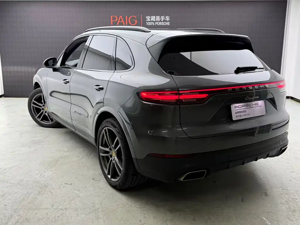 PORSCHE CAYENNE