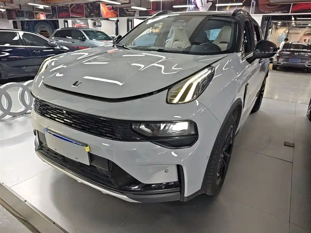 Lynk & Co 01 2023