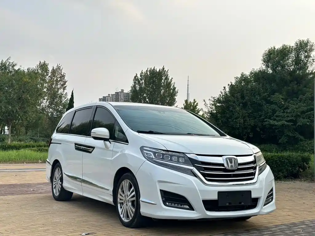 Honda Elysion — миниатюра 3