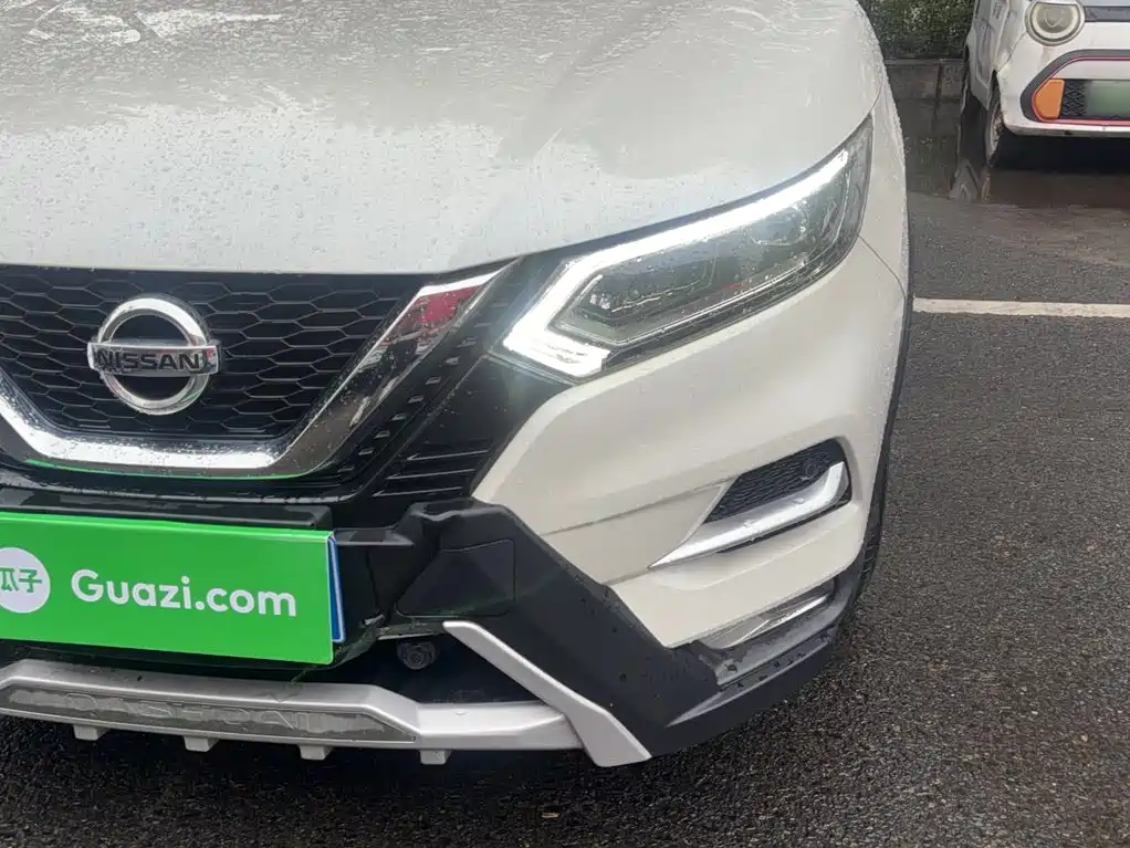 Nissan Qashqai — миниатюра 3