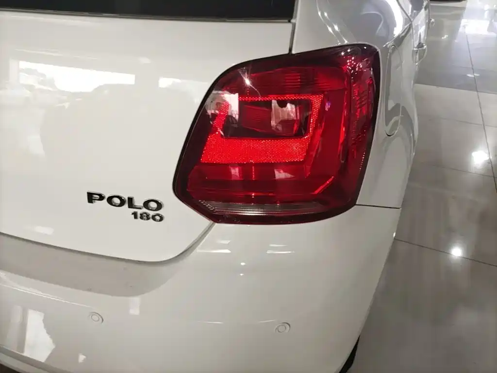 Volkswagen Polo — миниатюра 8