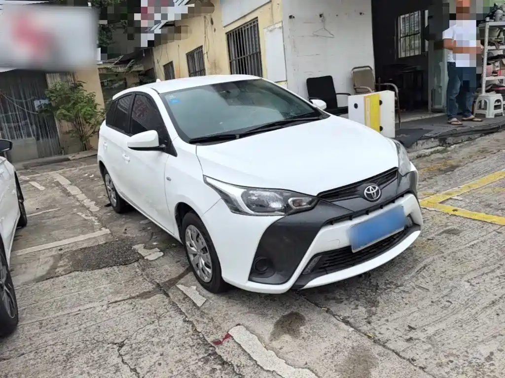 Toyota Yaris L — миниатюра 4