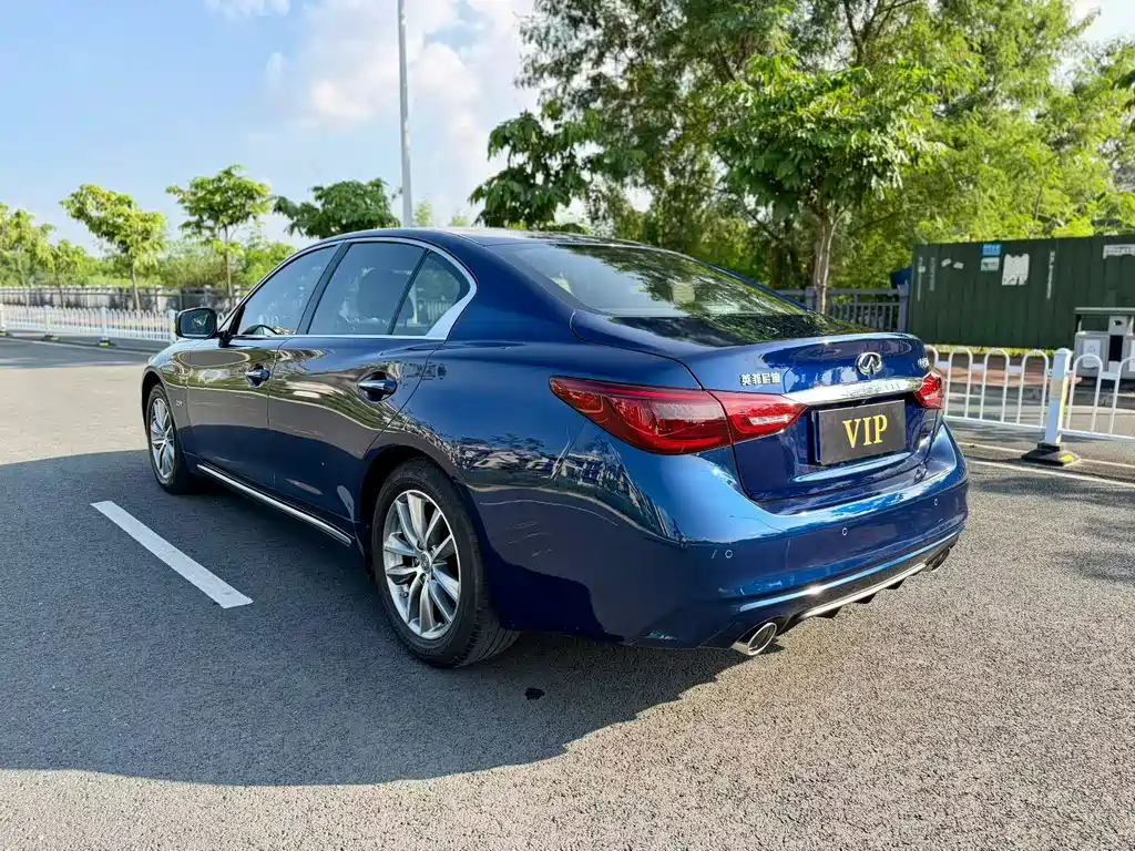 Infiniti Q50L — миниатюра 6