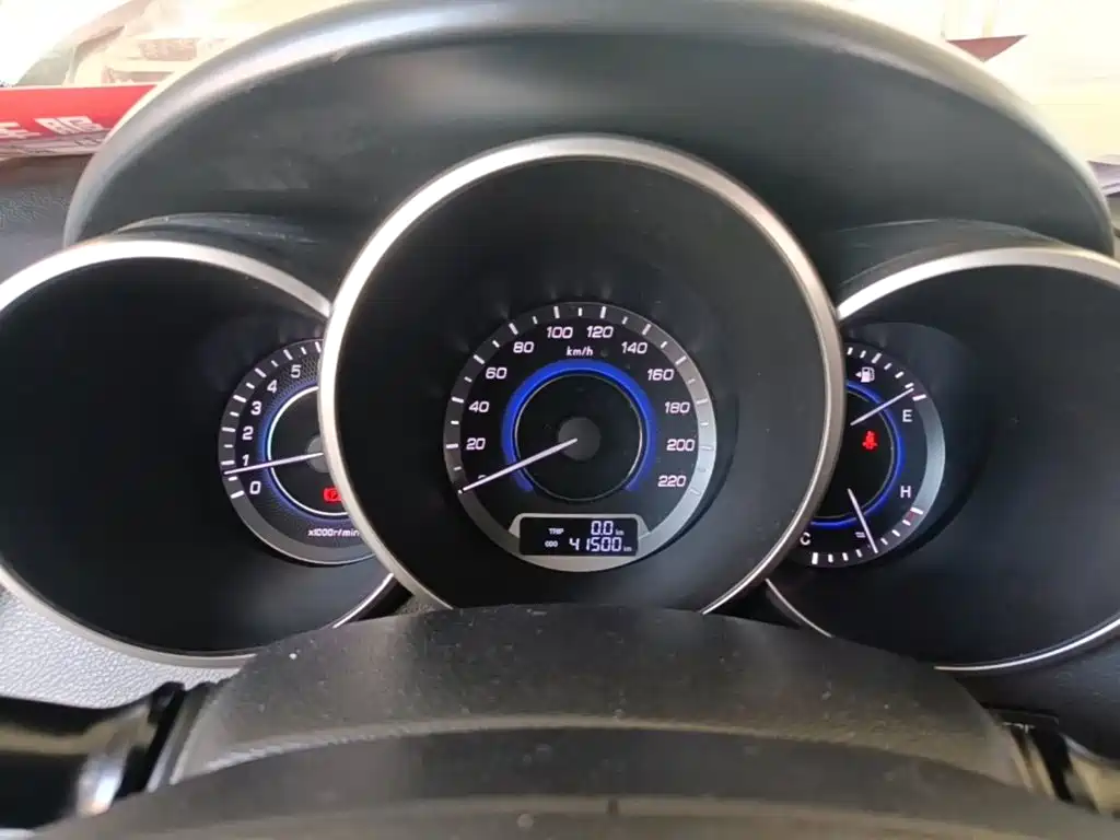 Changan Eado XT — миниатюра 12