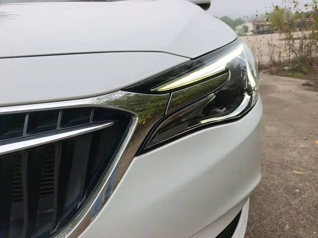 Buick Excelle — миниатюра 24