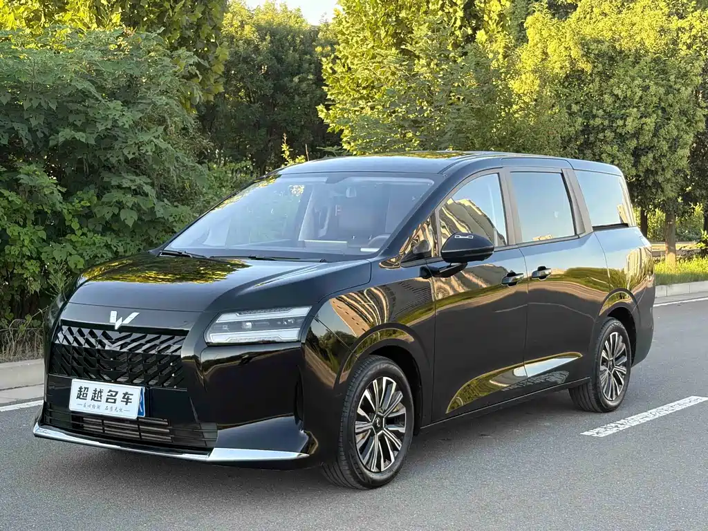Wuling 730 2025 1.5T CVT Elite