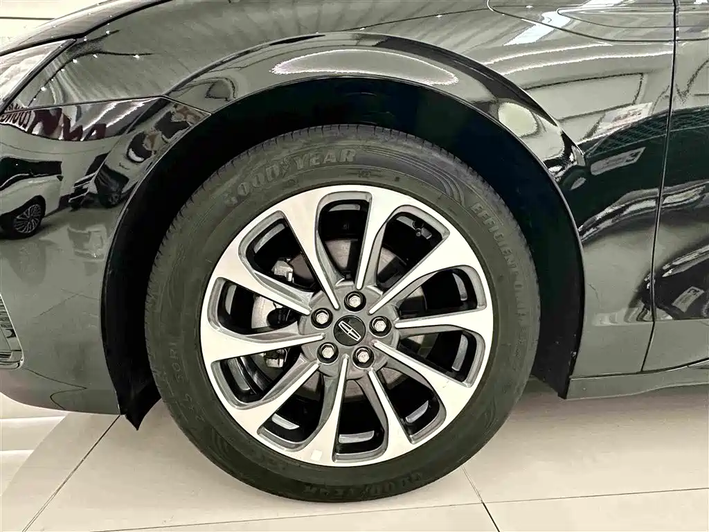 Lincoln Z — миниатюра 4