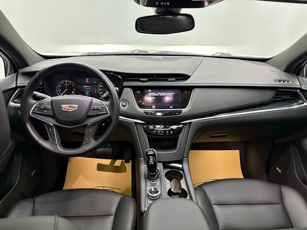 Cadillac XT5 — миниатюра 8