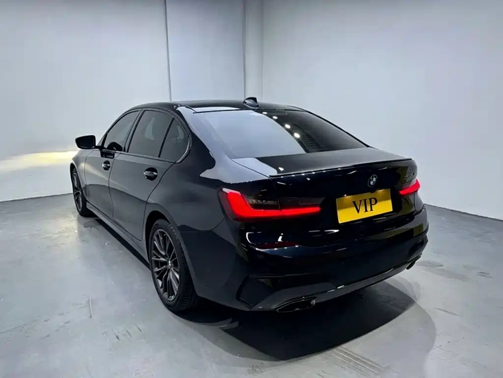 BMW 3 Series — миниатюра 3