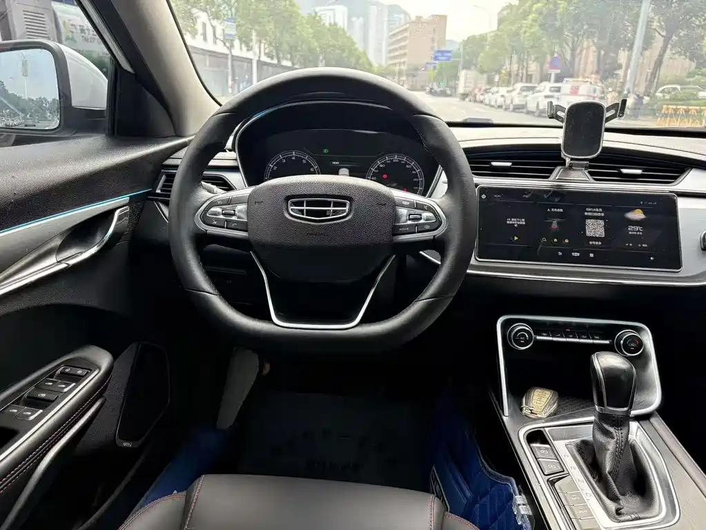 Geely Binrui — миниатюра 15