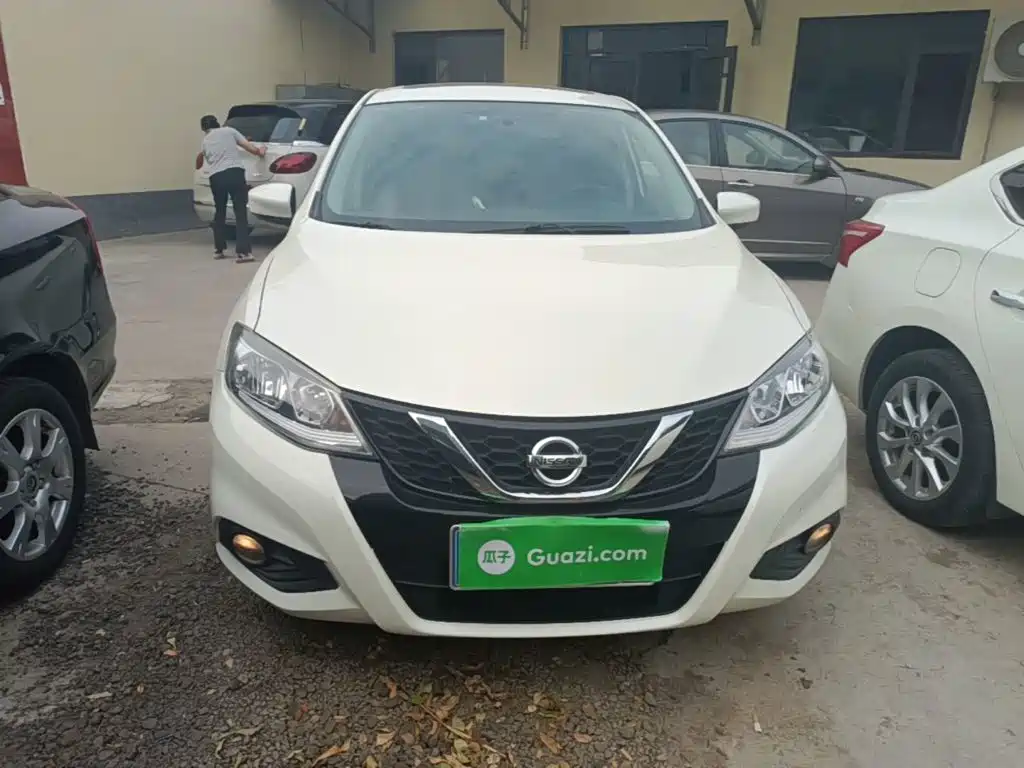 Nissan Tiida — миниатюра 3