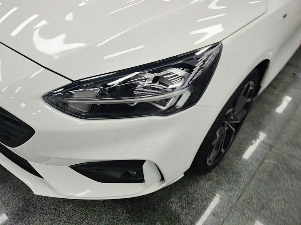 Ford Focus — миниатюра 24