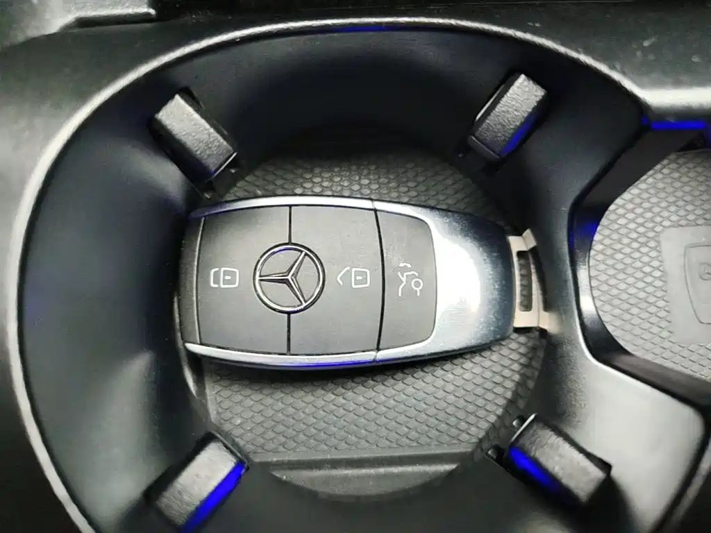 Mercedes-Benz GLC — миниатюра 13