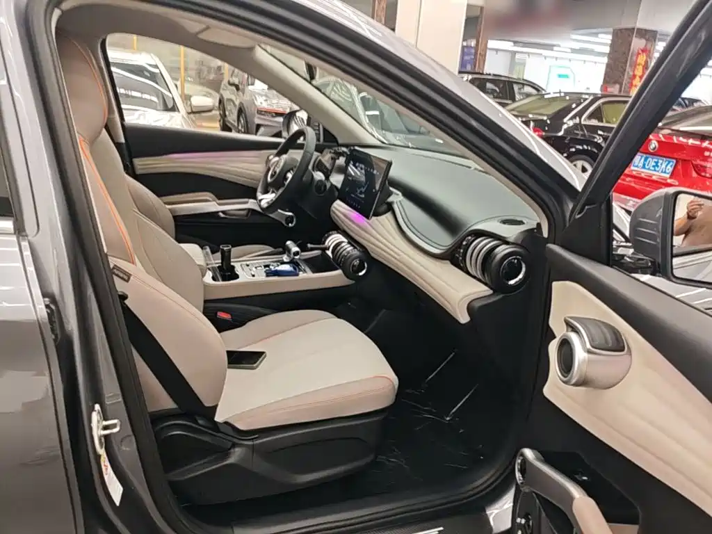 BYD Yuan Plus — миниатюра 25