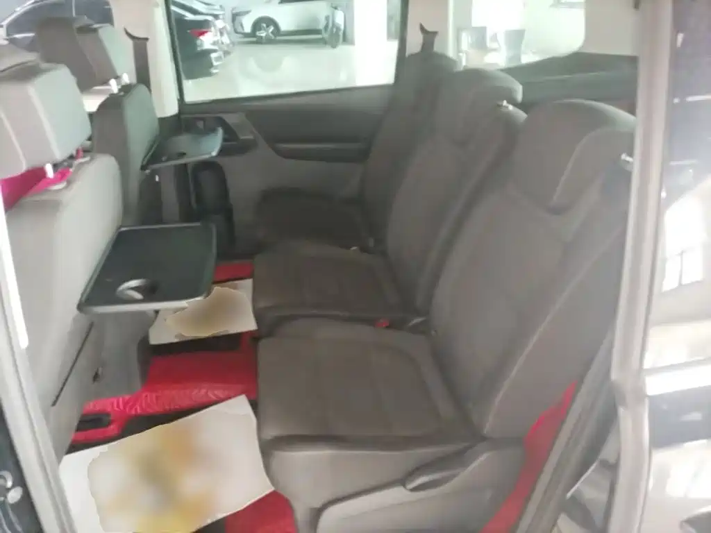 Volkswagen Sharan — миниатюра 17