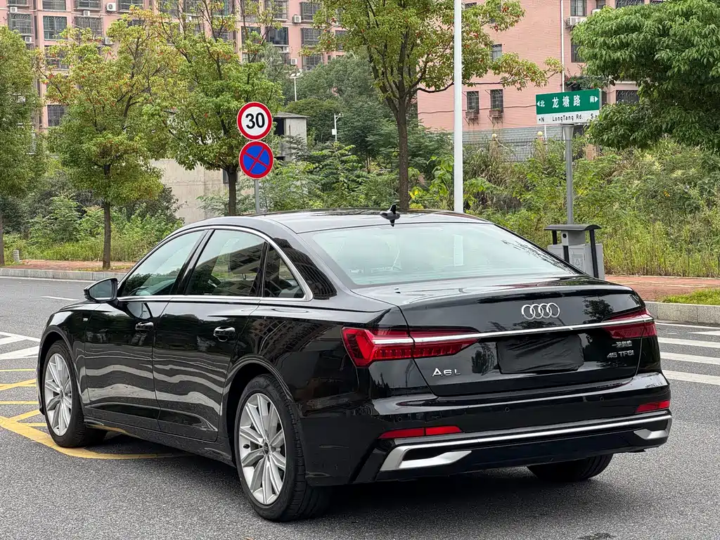 Audi A6L — миниатюра 7