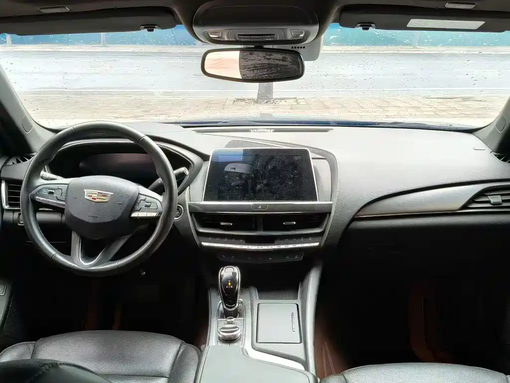 Cadillac CT5 — миниатюра 4