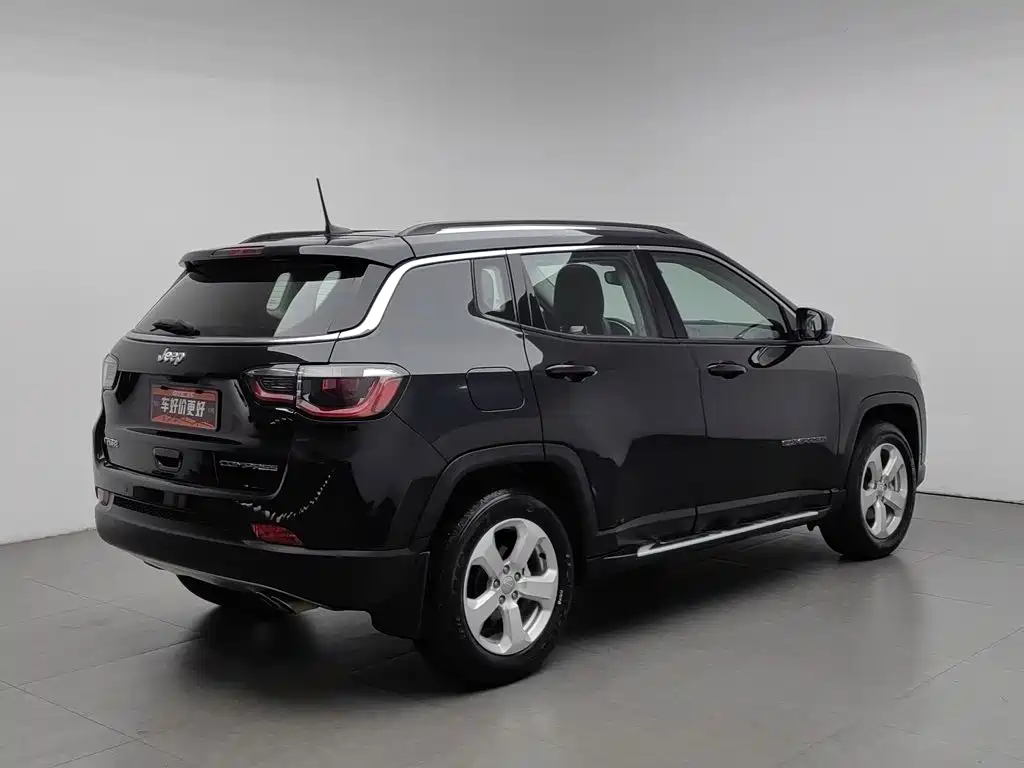 Jeep Compass — миниатюра 2