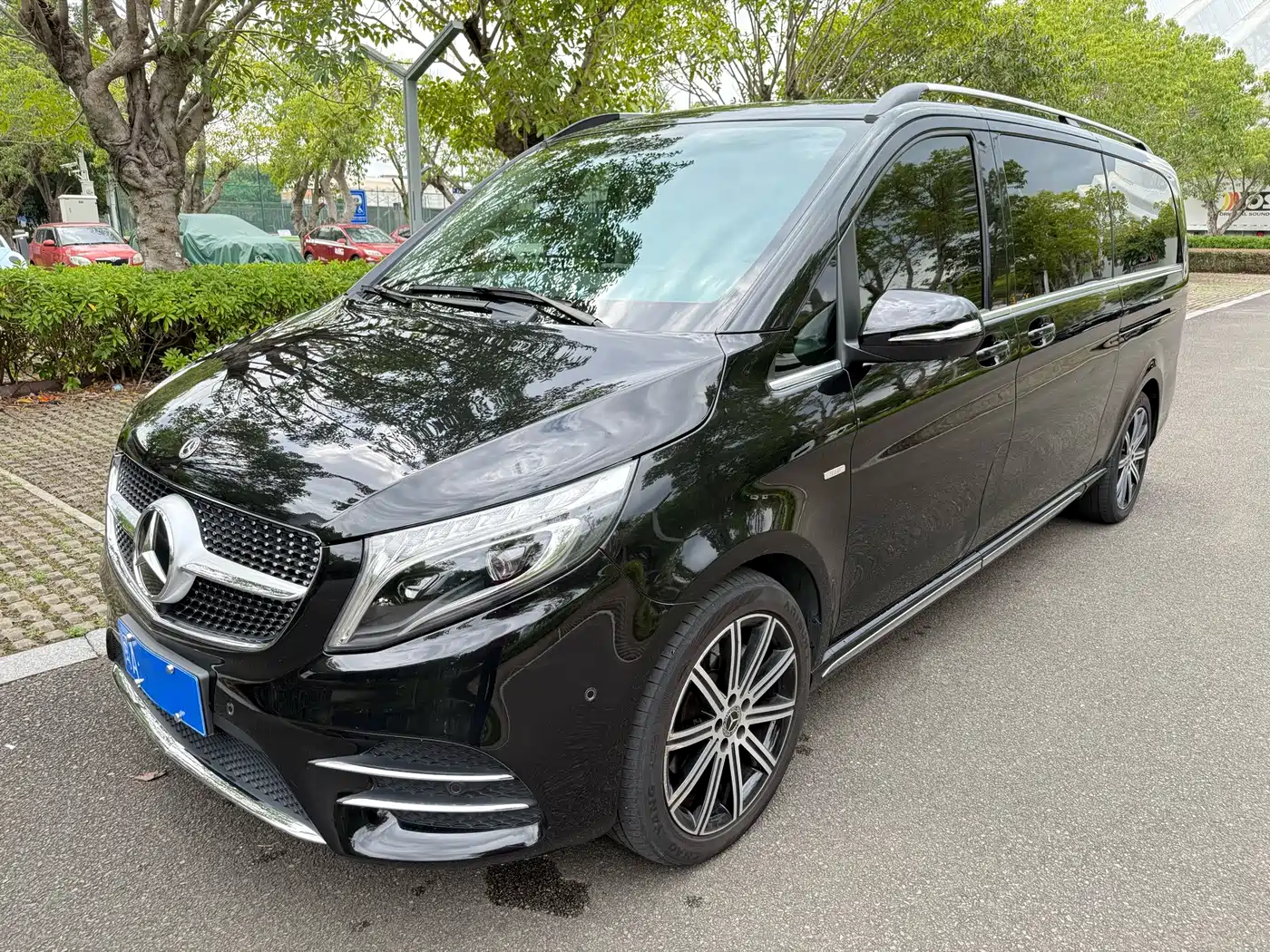 奔驰V级 2022款 V 260 L 长轴距豪华版 2022