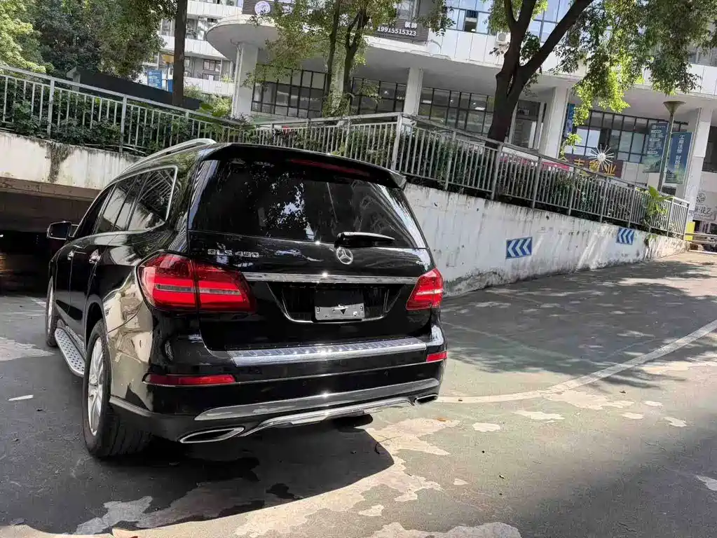 Mercedes-Benz GLS — миниатюра 6