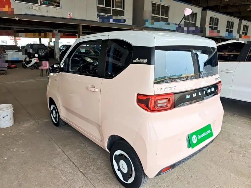 Wuling MINIEV — миниатюра 5