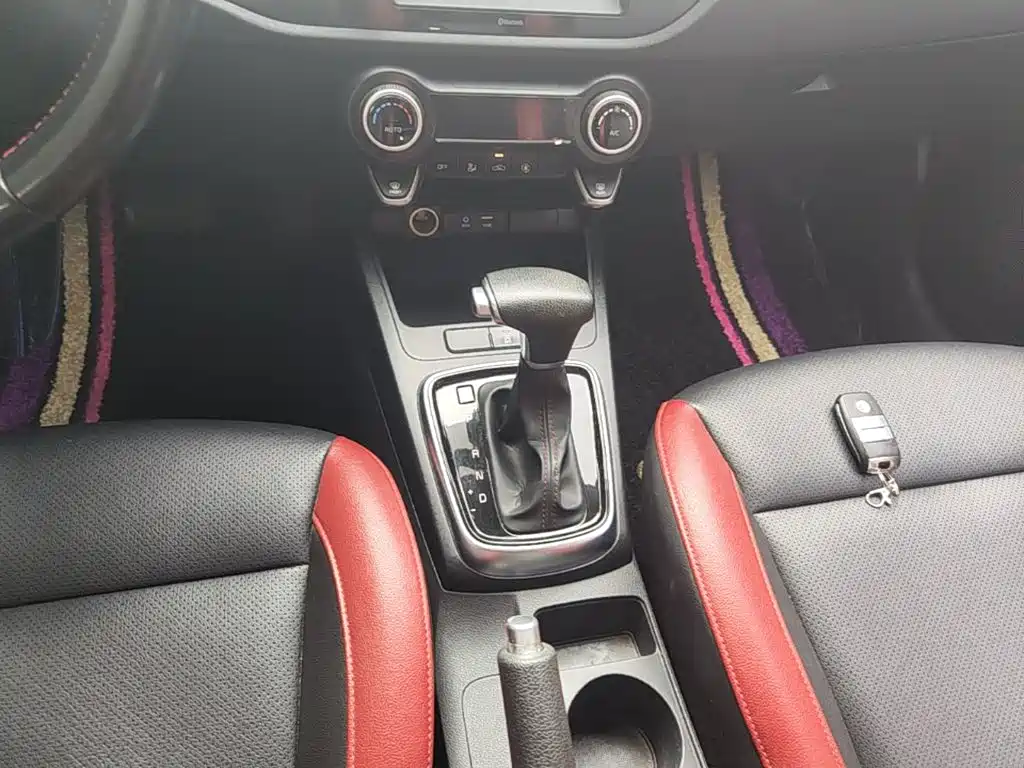 Kia KX Cross — миниатюра 14