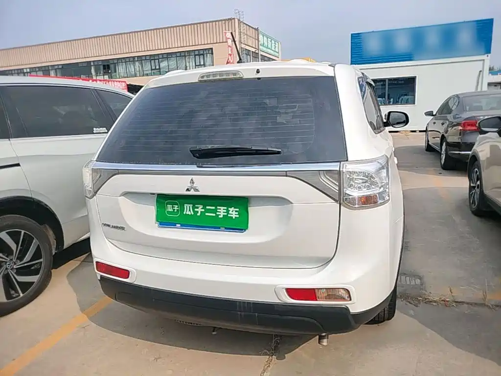 Mitsubishi Outlander (Import) — миниатюра 6