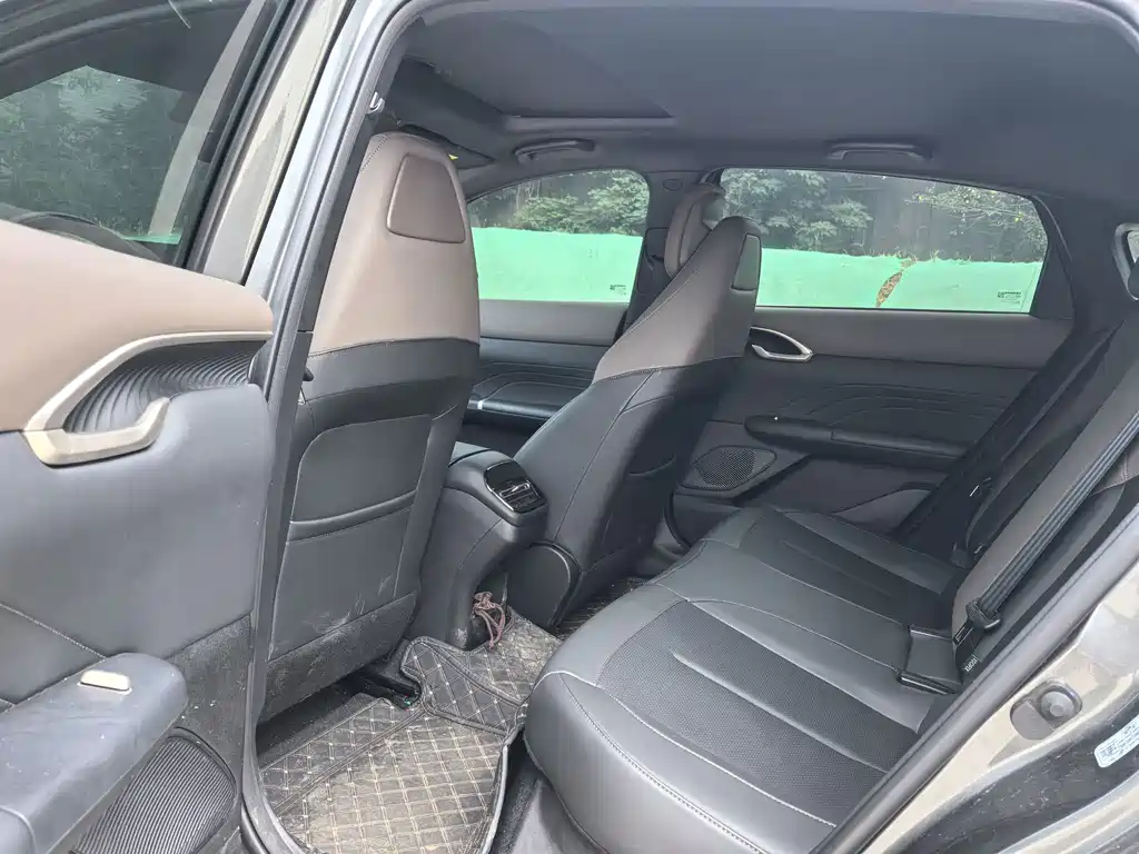 Changan Eado — миниатюра 5