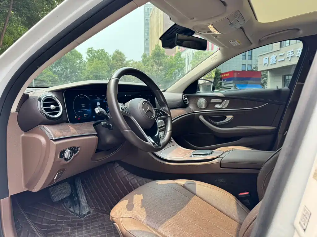 Mercedes-Benz E-Class E 2023 E 300 L Luxury